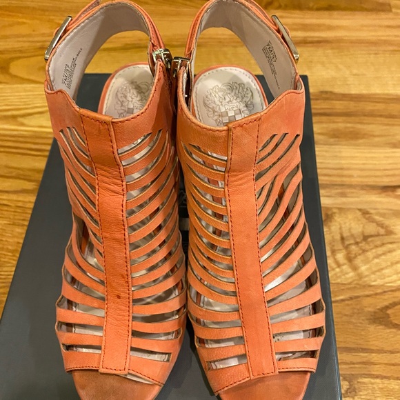 Women cut out boots - Picture 4 of 6